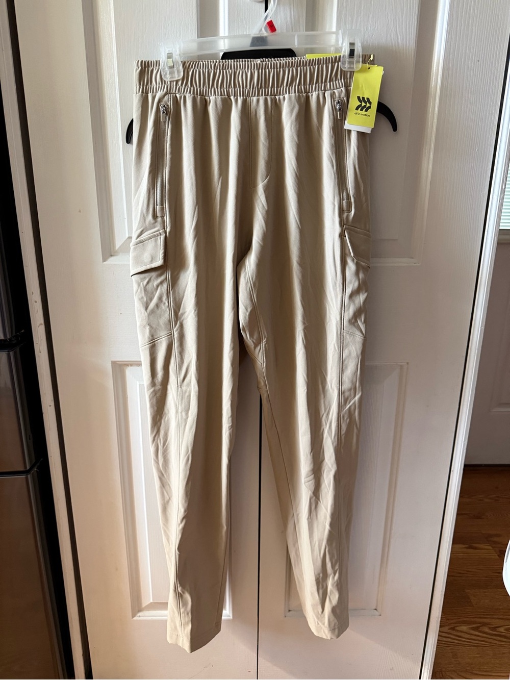 All In Motion Men DWR Water
Resistant Cargo Pants Midweight
Loose Fit Size Small